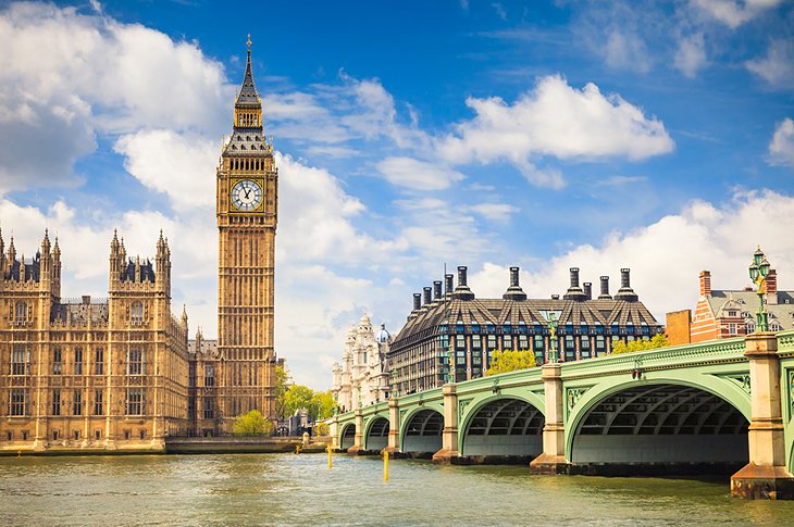 Study Abroad from Nepal to UK:  Comprehensive Guide